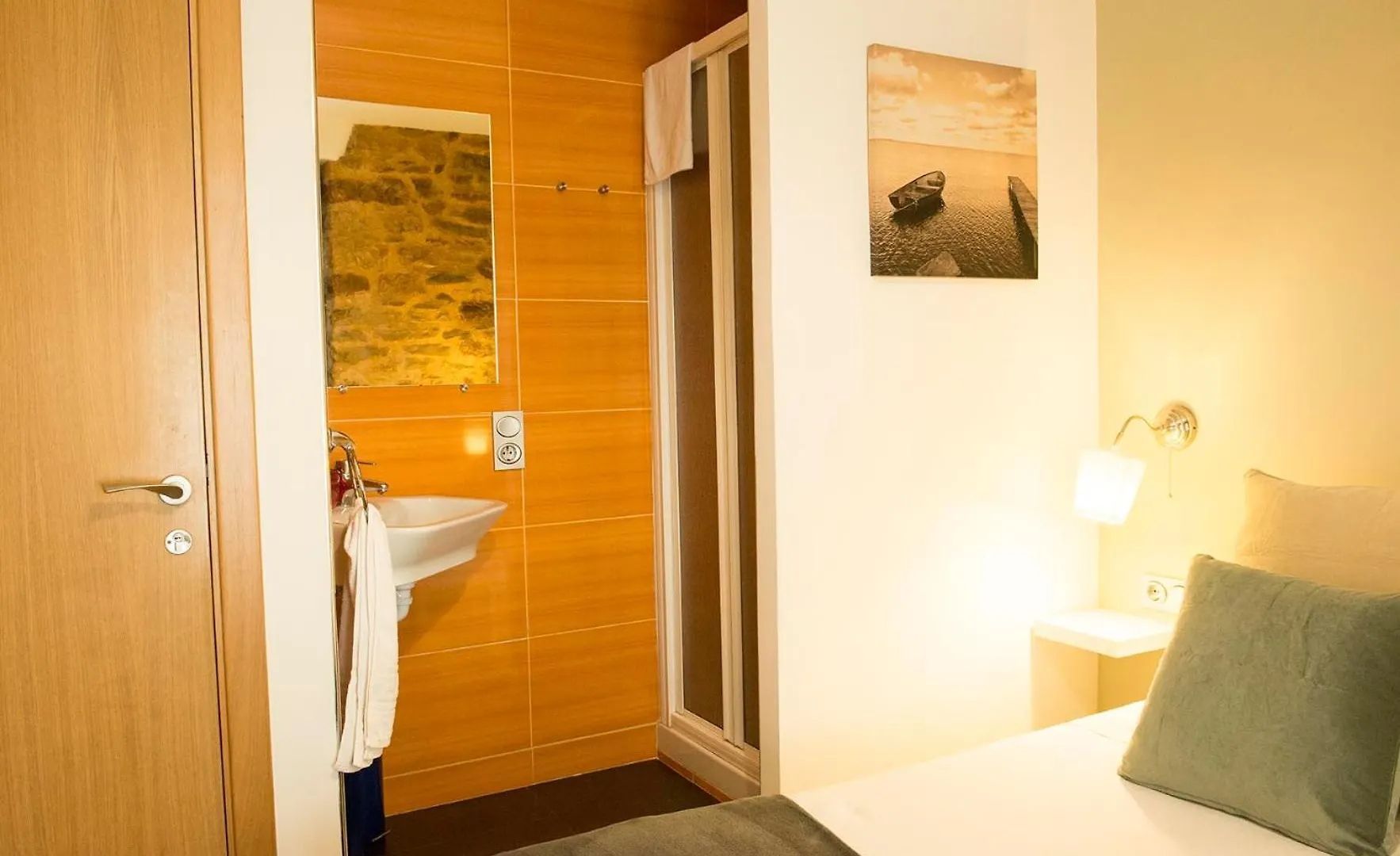 Pension Aia San Sebastian Guest house